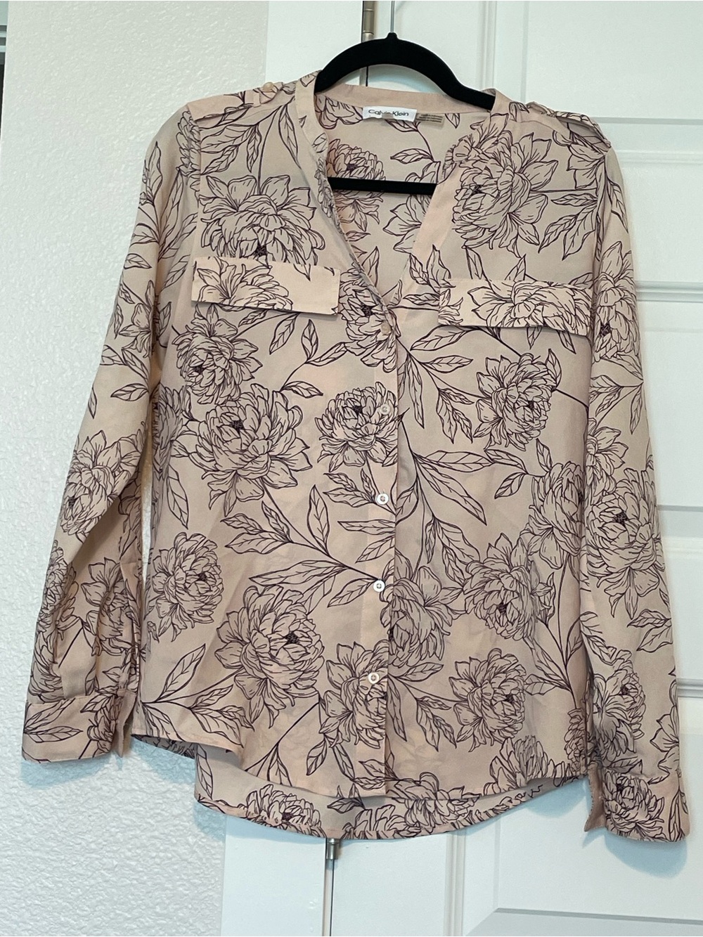 Chic Floral Button Up Blouse